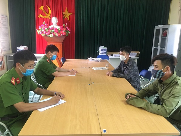 Phạt 6 triệu đồng 2 trường hợp vi phạm quy định phòng, chống dịch tại chốt số 1 (ga Dụ Nghĩa)